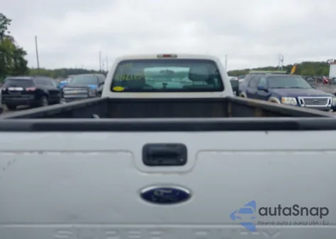 2016 Ford F250 Super Duty z USA, uszkodzony, nr VIN 1FTBF2A65GEA96453